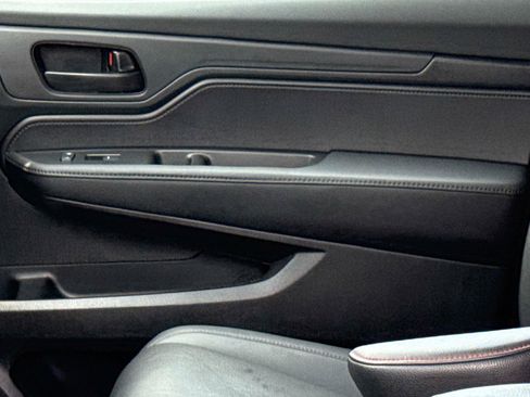 Certified 2023 Honda Odyssey Sport image 23