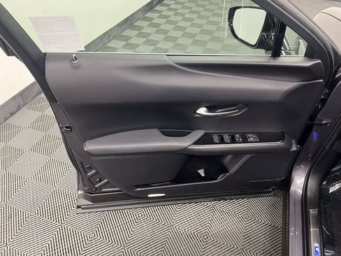 Certified 2024 Lexus UX 250h F Sport FWD image 9