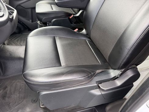 Used 2023 Ford Transit 250 Medium Roof AWD image 26