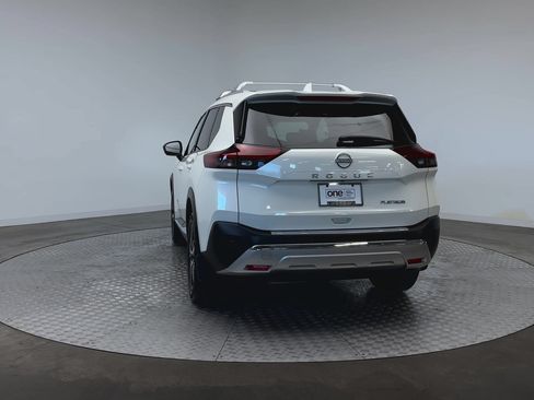 Used 2023 Nissan Rogue Platinum w/ Platinum Premium Package FWD image 7
