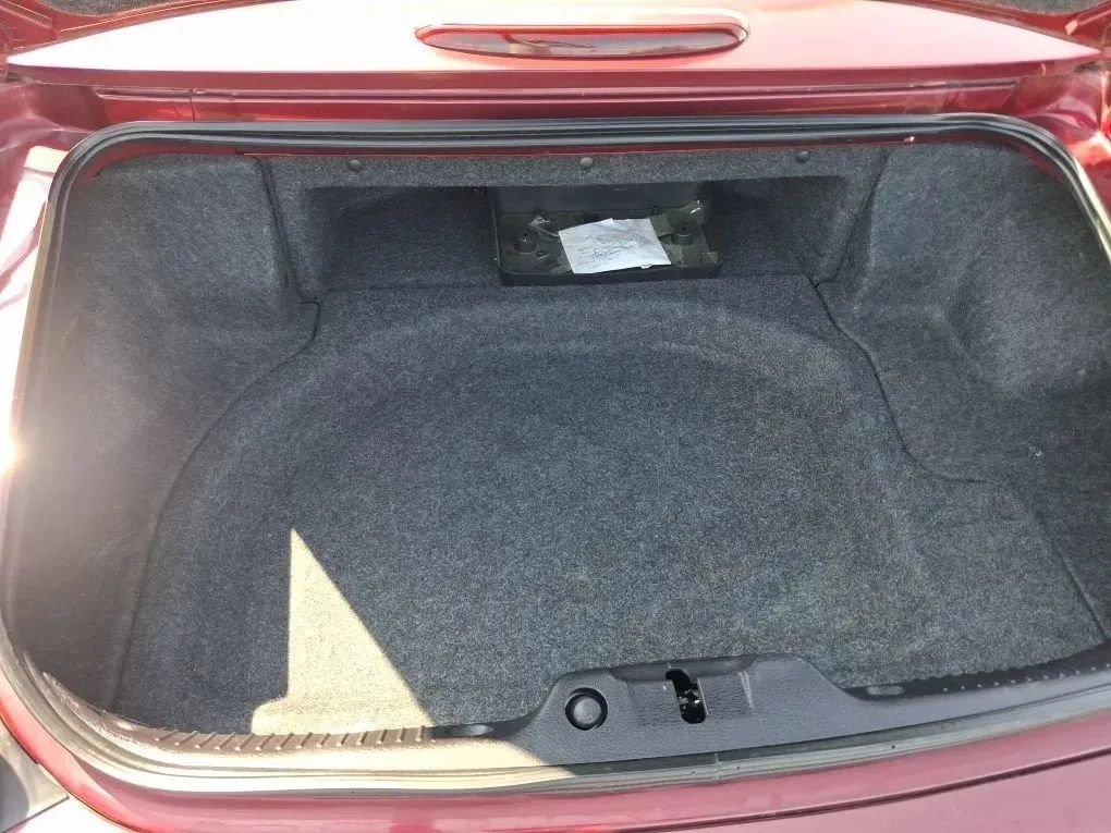 Used 2004 Ford Thunderbird RWD image 15