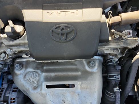 Used 2018 Toyota RAV4 XLE image 22