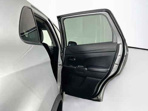 Used 2024 Mitsubishi Outlander Sport AWD image 28