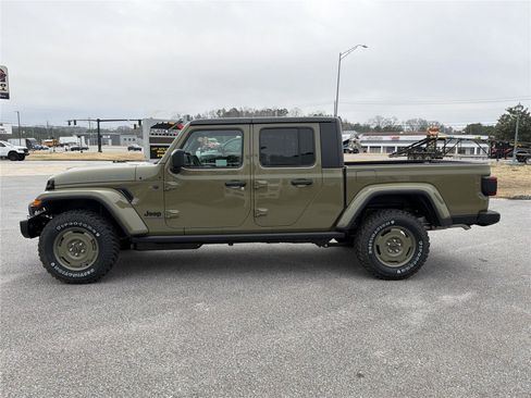 New 2026 Jeep Gladiator Sport image 9