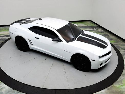 Used 2012 Chevrolet Camaro LS RWD image 28