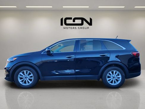Used 2020 Kia Sorento FWD V6 image 2