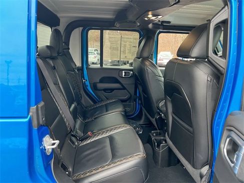 Used 2022 Jeep Gladiator Overland image 27