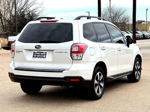 Used 2018 Subaru Forester 2.5i w/ Alloy Wheel Package image 8