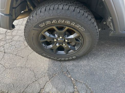 Used 2022 Jeep Wrangler Unlimited Sport image 33