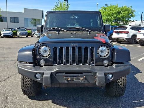 Used 2017 Jeep Wrangler Unlimited Sahara AWD/4WD image 3