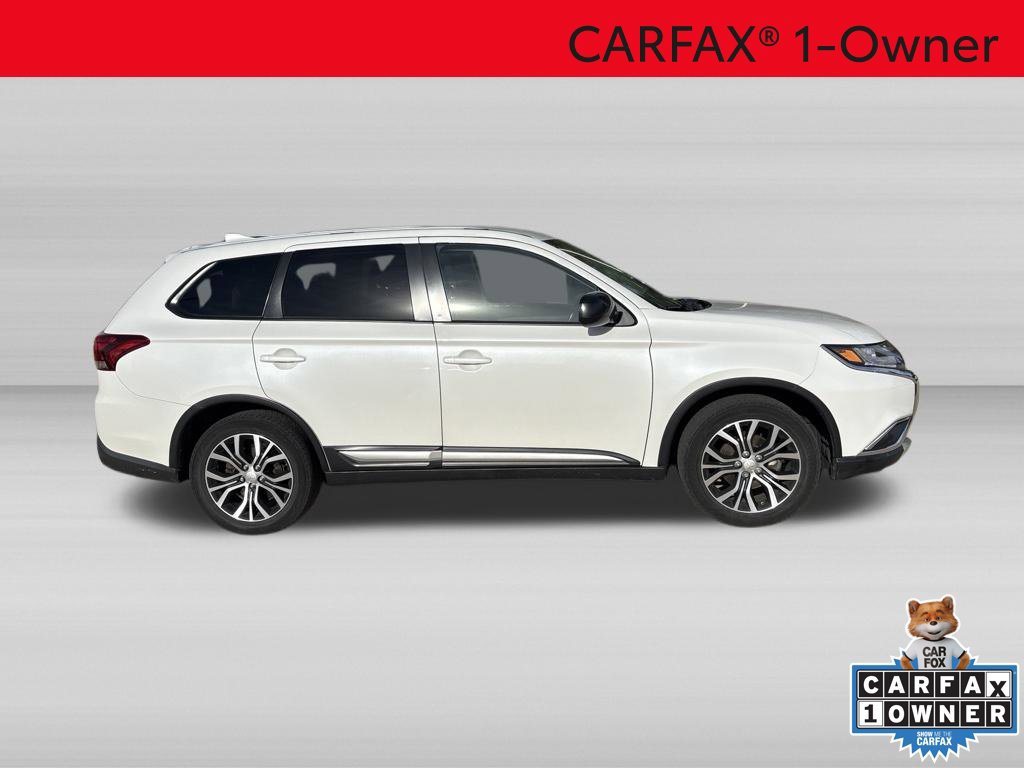 Used 2017 Mitsubishi Outlander ES FWD image 2