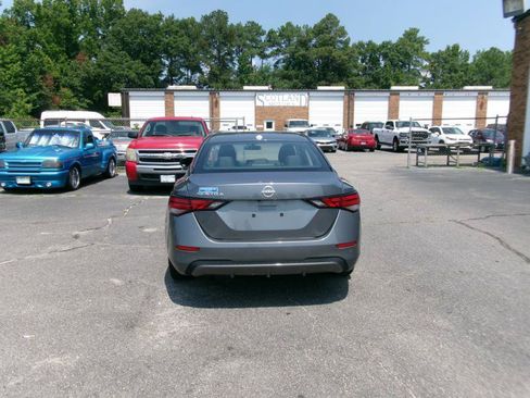 Used 2025 Nissan Sentra SV FWD image 7
