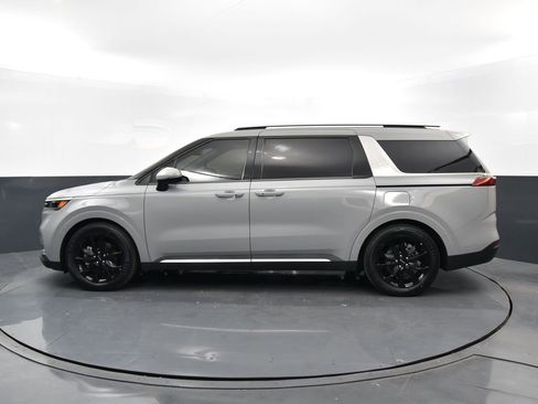 Certified 2024 Kia Carnival SX Prestige image 8