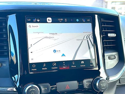 Used 2024 RAM 1500 Laramie image 32