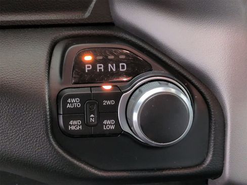 Certified 2019 RAM 1500 Big Horn image 31