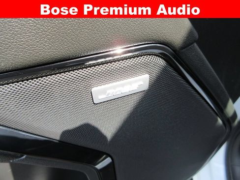 Used 2024 GMC Sierra 1500 AT4 w/ Technology Package AWD/4WD image 22