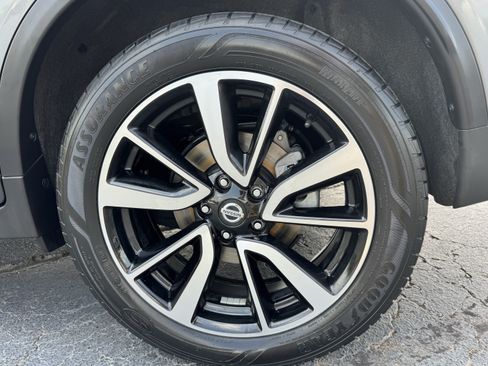 Used 2019 Nissan Rogue SL AWD/4WD image 21