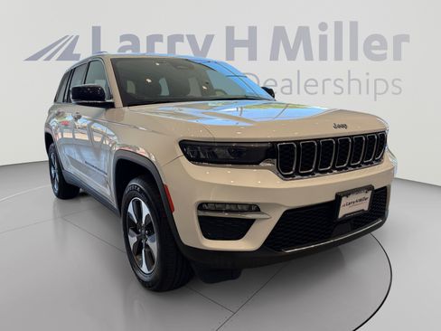 Used 2024 Jeep Grand Cherokee Limited 4xe AWD/4WD image 7