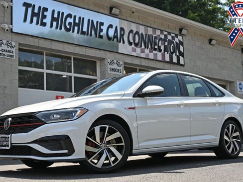 Used 2019 Volkswagen Jetta GLI Autobahn FWD image 1