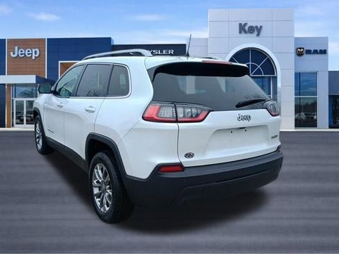 Used 2020 Jeep Cherokee Latitude Plus FWD image 3