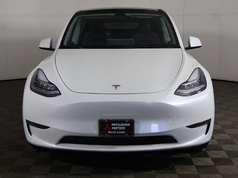 Used 2023 Tesla Model Y Long Range AWD/4WD image 12