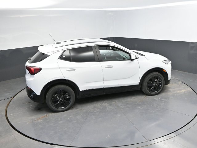 Used 2024 Buick Encore GX Sport Touring AWD/4WD image 32