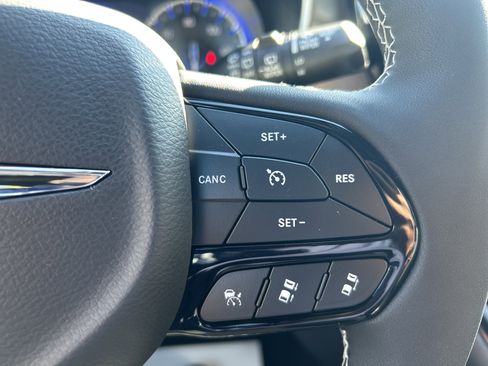 New 2026 Chrysler Pacifica Select w/ S Appearance Package image 41