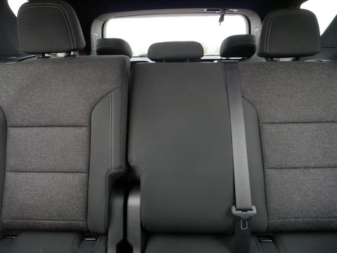 Used 2024 Chevrolet Traverse LS FWD image 13