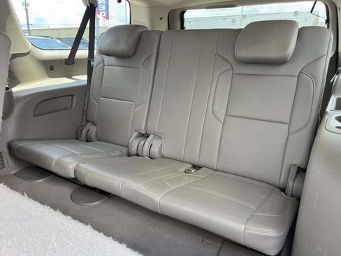 Used 2019 Chevrolet Suburban LT AWD/4WD image 16
