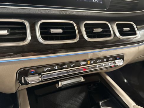 Used 2020 Mercedes-Benz GLE 580 GLE 580 w/ Parking Assist Package image 27