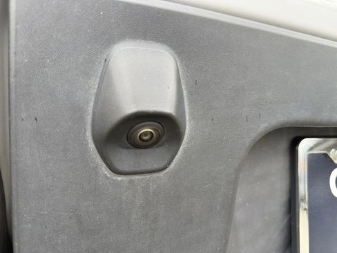 Used 2023 Ford Transit 350 XLT image 11