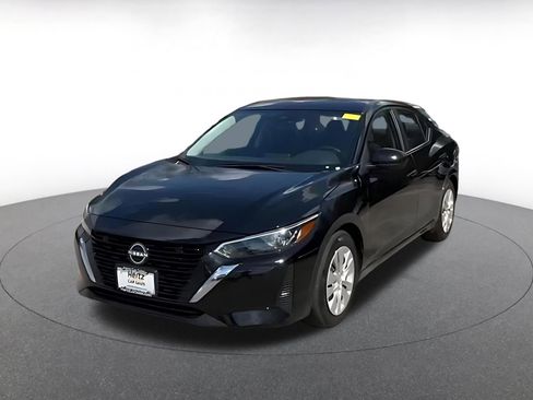 Used 2025 Nissan Sentra S image 7