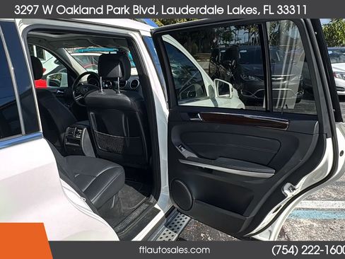 Used 2011 Mercedes-Benz GL 450 4MATIC image 35