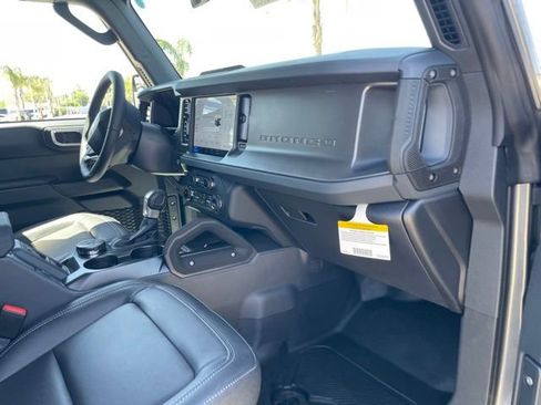New 2026 Ford Bronco Badlands w/ Sasquatch Package AWD/4WD image 27