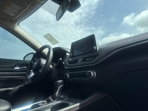 Certified 2022 Nissan Altima 2.5 SR FWD image 28