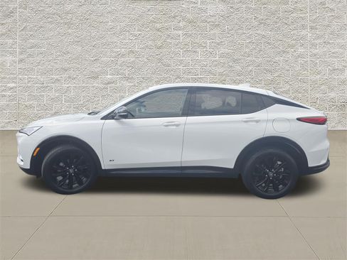 Used 2025 Buick Envista Sport Touring w/ Convenience I Package FWD image 4
