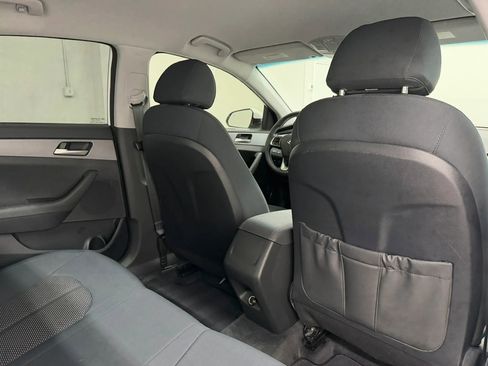 Used 2018 Hyundai Sonata SE FWD image 13
