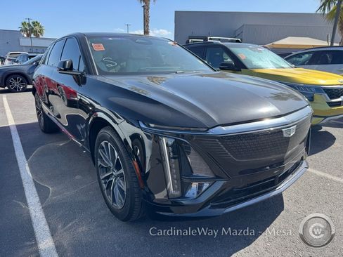 Used 2024 Cadillac Lyriq Sport RWD image 2