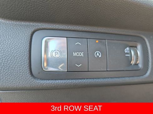 Used 2024 Chevrolet Traverse LT FWD image 26