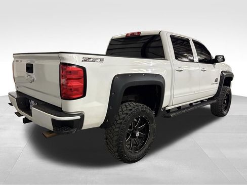 Used 2018 Chevrolet Silverado 1500 LT w/ All Star Edition image 5