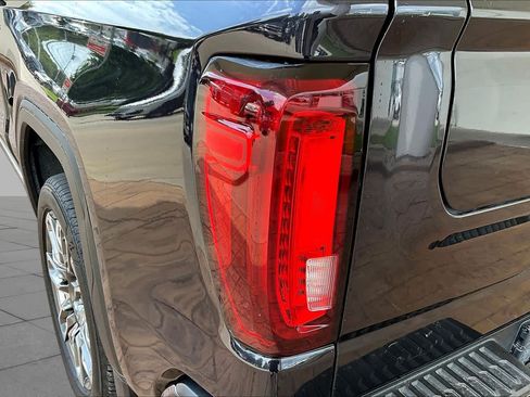 Used 2024 GMC Sierra 1500 Denali Ultimate AWD/4WD image 27
