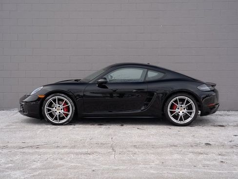 Used 2024 Porsche 718 Cayman S image 2
