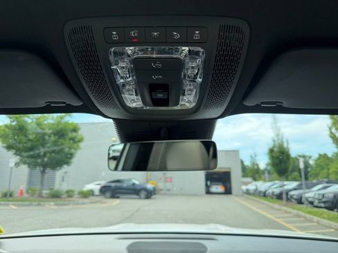 Used 2026 Mercedes-Benz GLB 250 4MATIC image 18