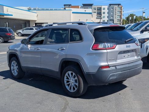 Used 2020 Jeep Cherokee Latitude AWD/4WD image 6