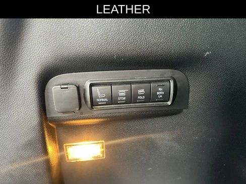 Used 2016 Ford Explorer Sport w/ Equipment Group 401A AWD/4WD image 7