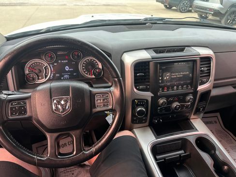 Used 2015 RAM 1500 Big Horn image 9