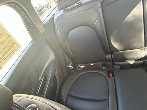 Used 2019 MINI Cooper Countryman FWD image 12