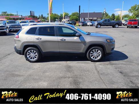 Used 2019 Jeep Cherokee Latitude w/ Popular Appearance Group AWD/4WD image 5