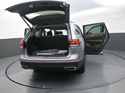 New 2026 Volkswagen Atlas SE image 34