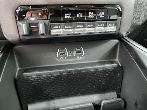 Used 2020 RAM 2500 Big Horn w/ Level 2 Equipment Group image 49